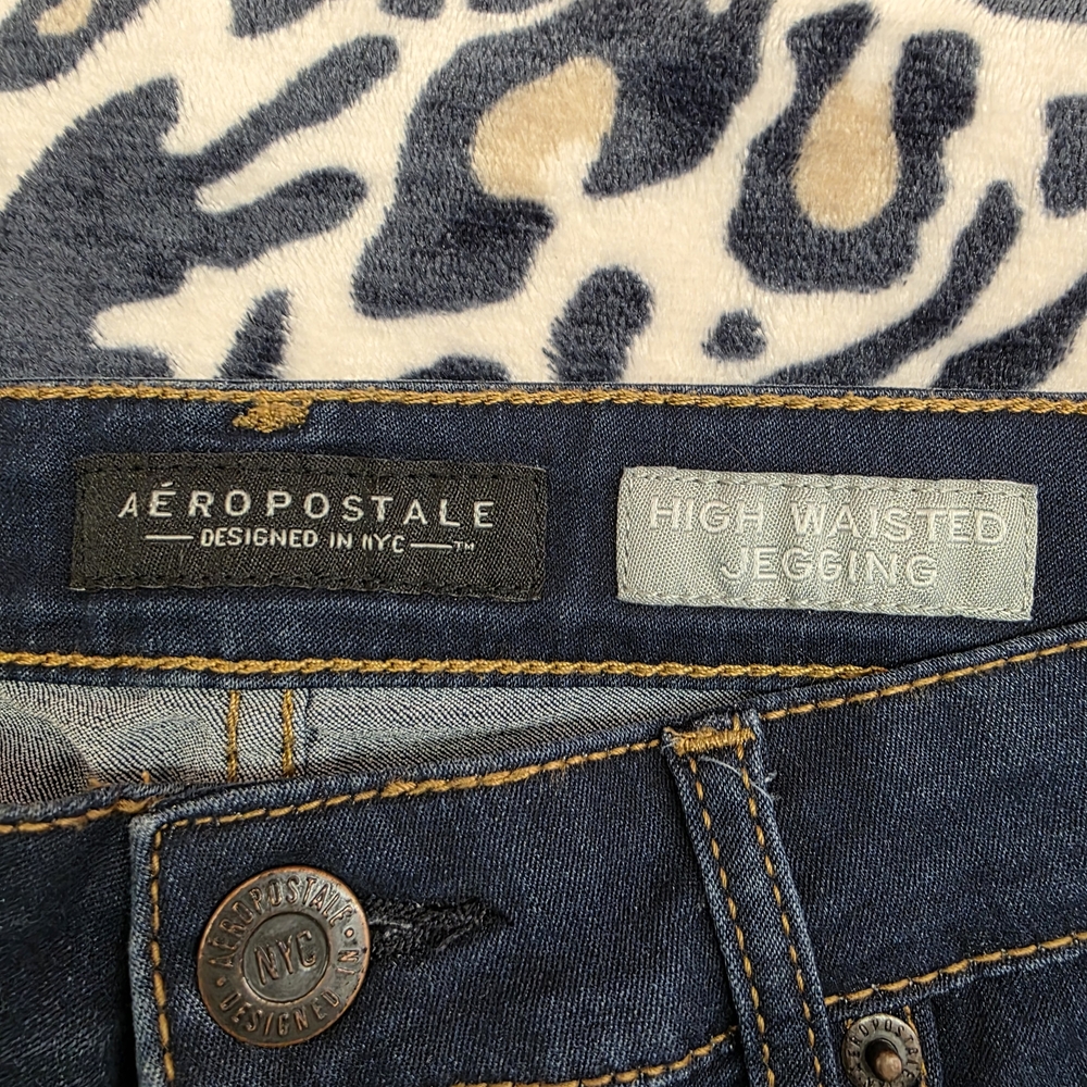 Aeropostale Dark Blue Women's Jeans NWT - Picture 3 of 7